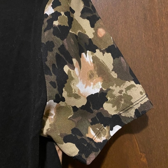 French Connection Floral Blouse Size L - Picture 6 of 6